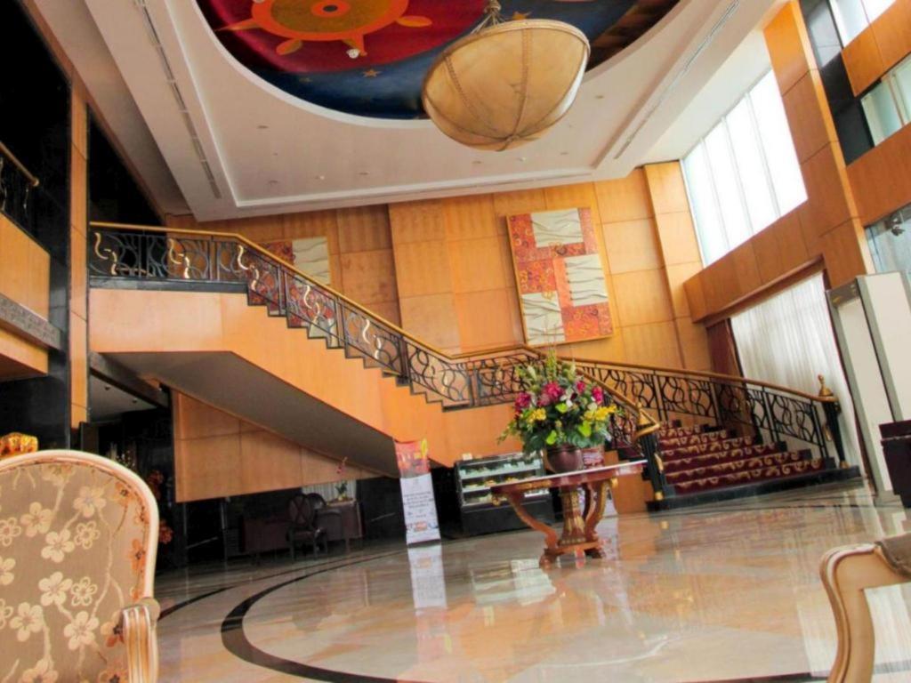 Grand Basko Hotel Padang  Buitenkant foto