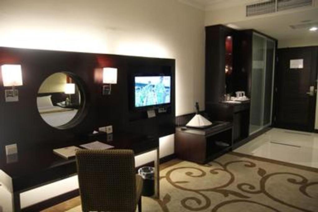 Grand Basko Hotel Padang  Buitenkant foto