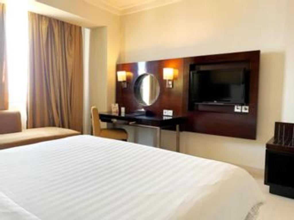Grand Basko Hotel Padang  Buitenkant foto