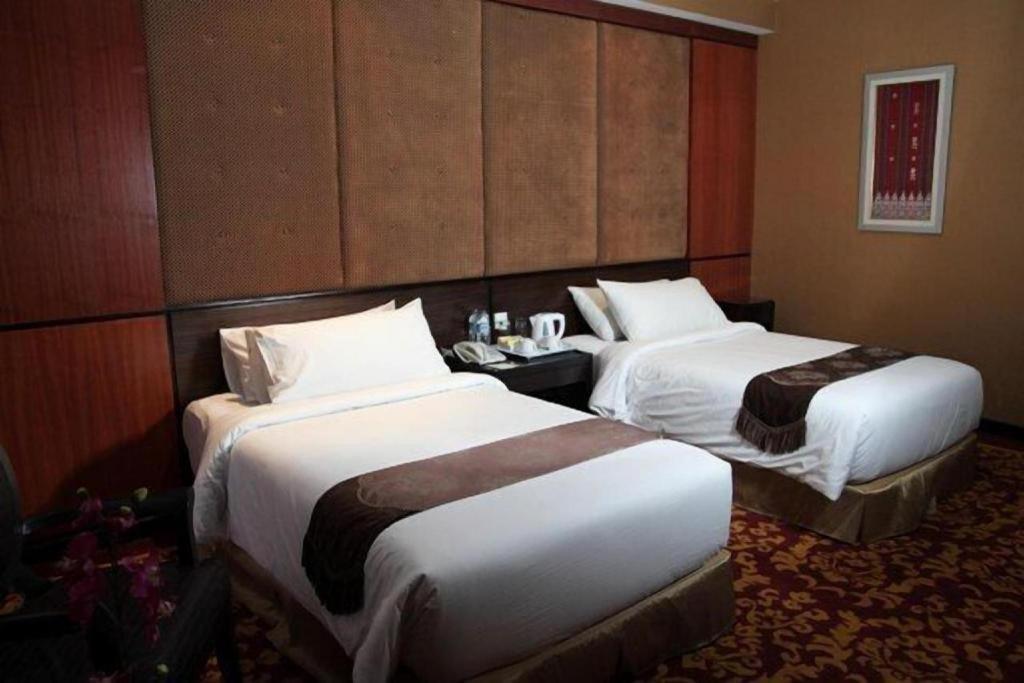 Grand Basko Hotel Padang  Buitenkant foto