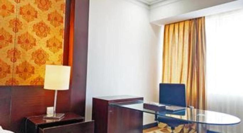 Grand Basko Hotel Padang  Buitenkant foto