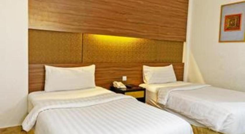 Grand Basko Hotel Padang  Buitenkant foto