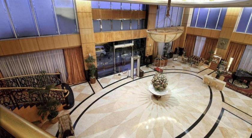 Grand Basko Hotel Padang  Buitenkant foto
